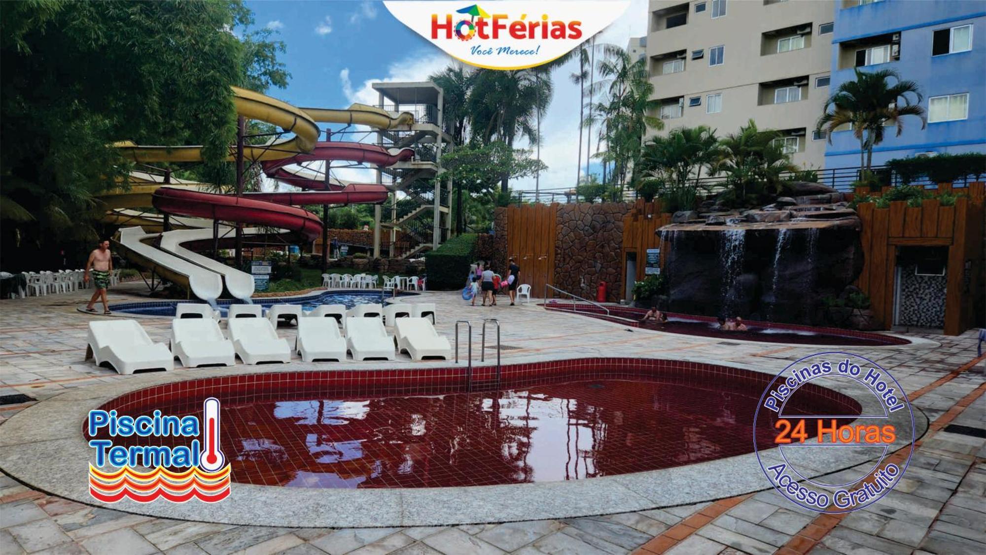 Golden Dolphin Express: Beachside Comfort With 24/7 Pools Apartamento *
