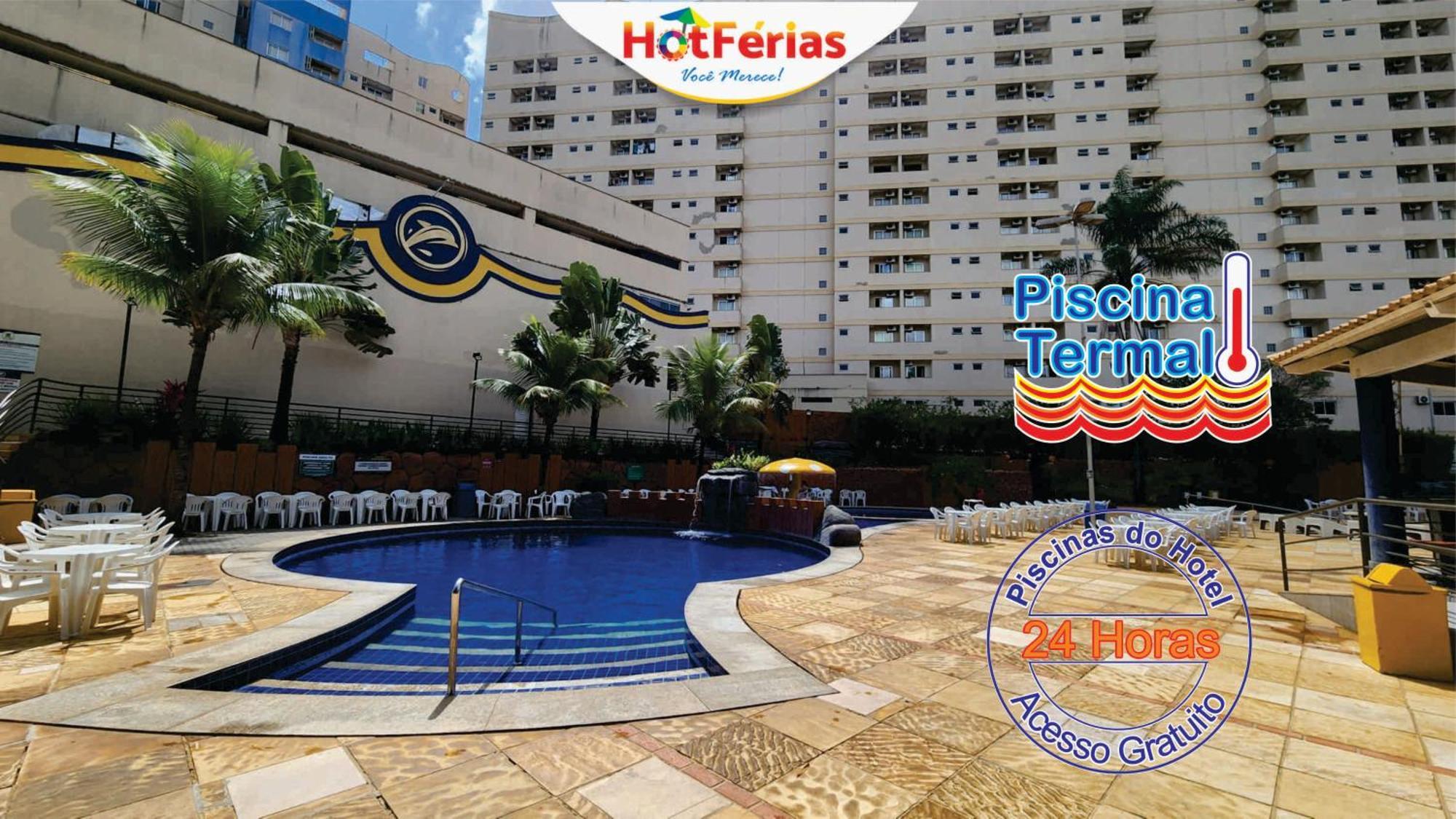 Golden Dolphin Express: Beachside Comfort With 24/7 Pools Apartamento *