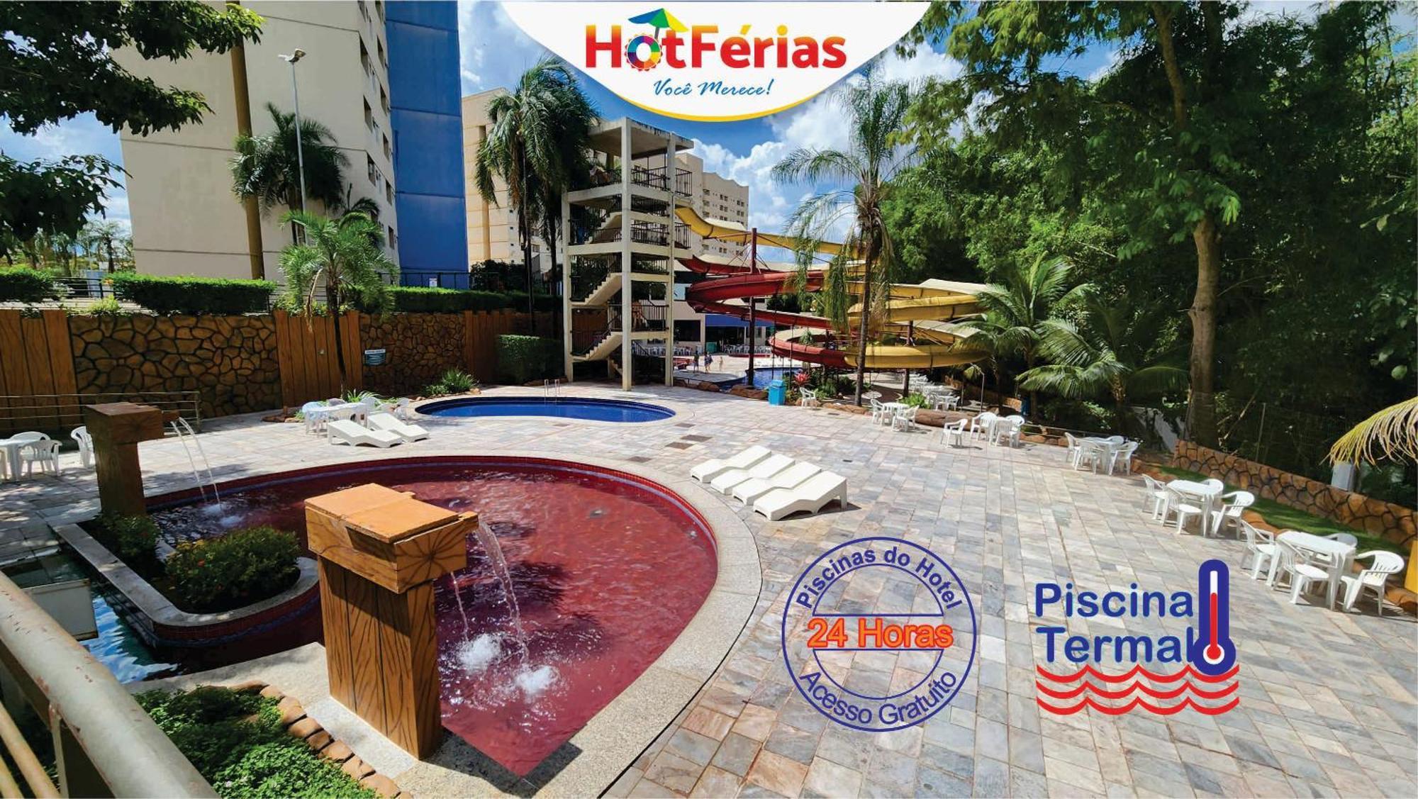 Golden Dolphin Express: Beachside Comfort With 24/7 Pools Apartamento Caldas Novas